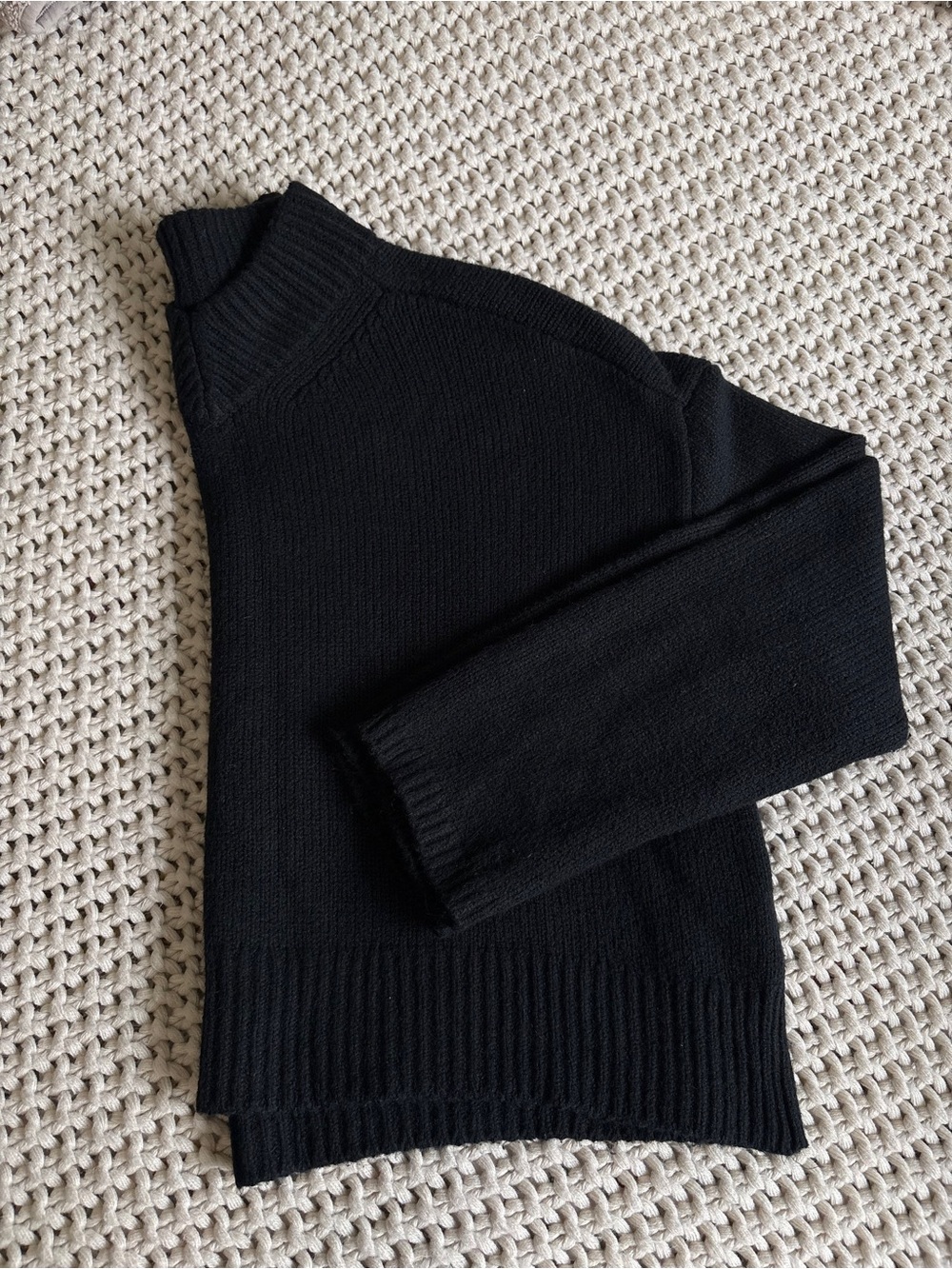 GAP Black V-Neck Sweater